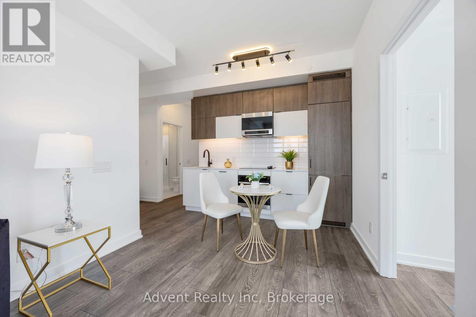 412 - 8888 Yonge Street, Richmond Hill, Ontario  L4C 5V6 - Photo 6 - N12607916