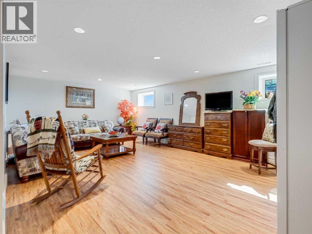 225 Huggard Road, Rural Rocky View County, Alberta  T3Z 2C2 - Photo 41 - A2274287