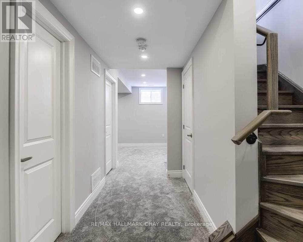 162 Walker Boulevard, New Tecumseth, Ontario  L9R 0R3 - Photo 18 - N12607920