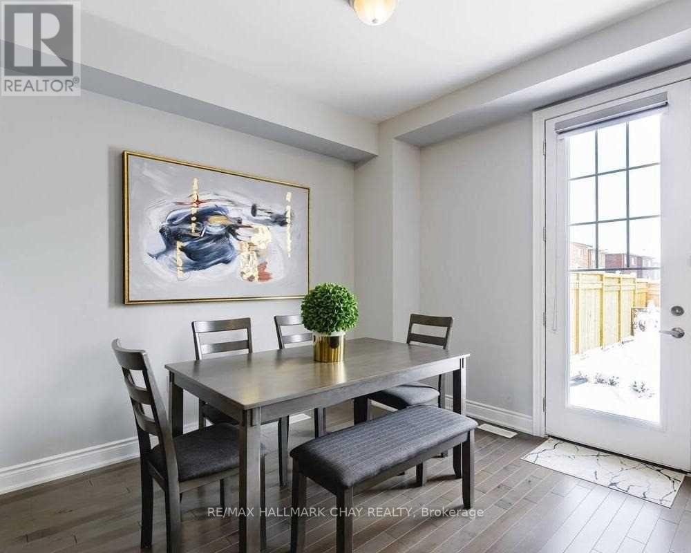 162 Walker Boulevard, New Tecumseth, Ontario  L9R 0R3 - Photo 7 - N12607920