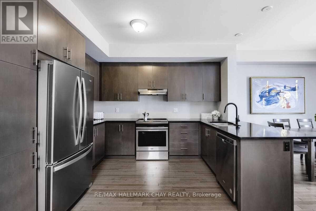 162 Walker Boulevard, New Tecumseth, Ontario  L9R 0R3 - Photo 9 - N12607920