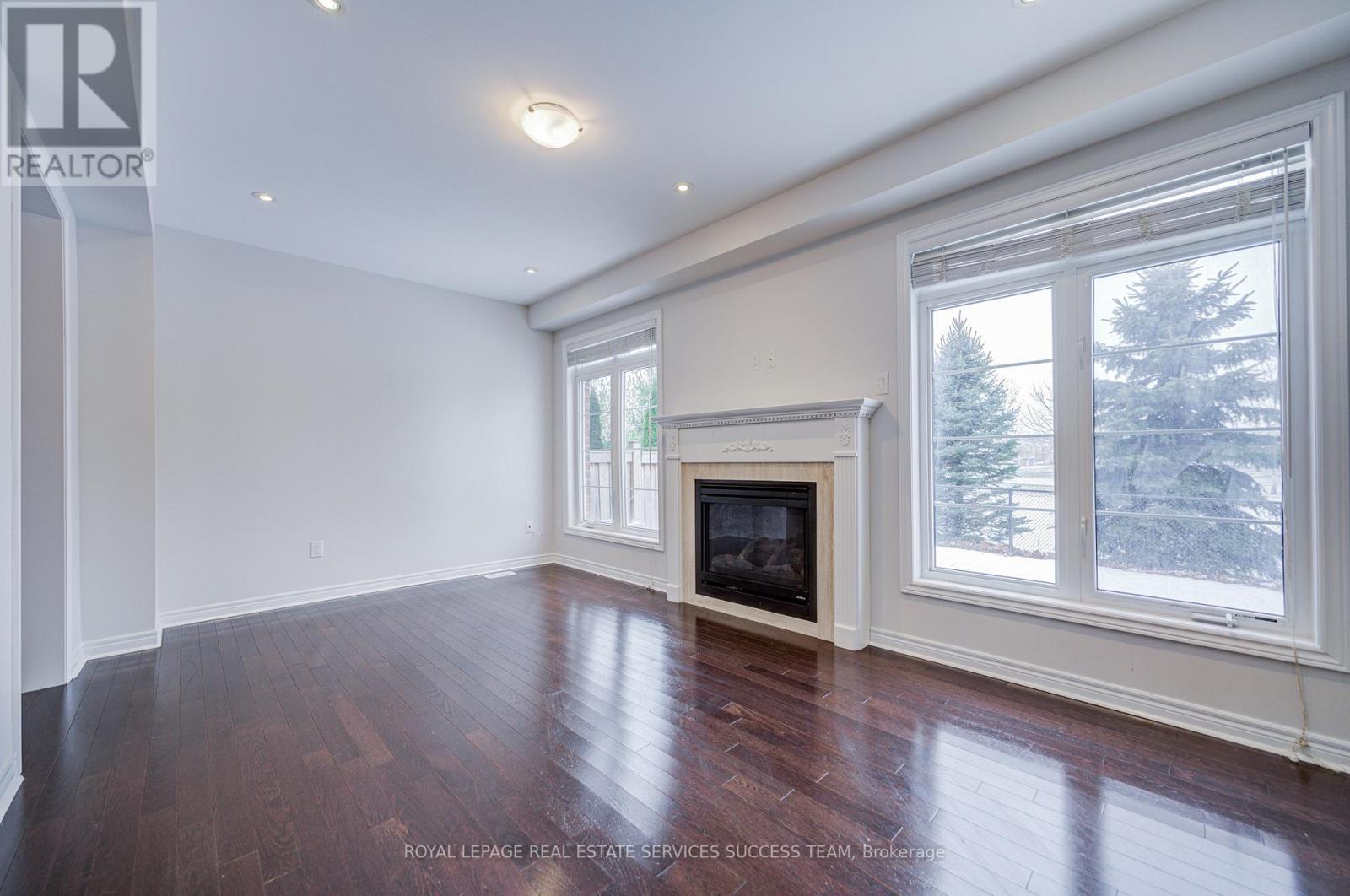 81 Kaitting Trail, Oakville, Ontario L6M 0T6 - Photo 15 - W12603312