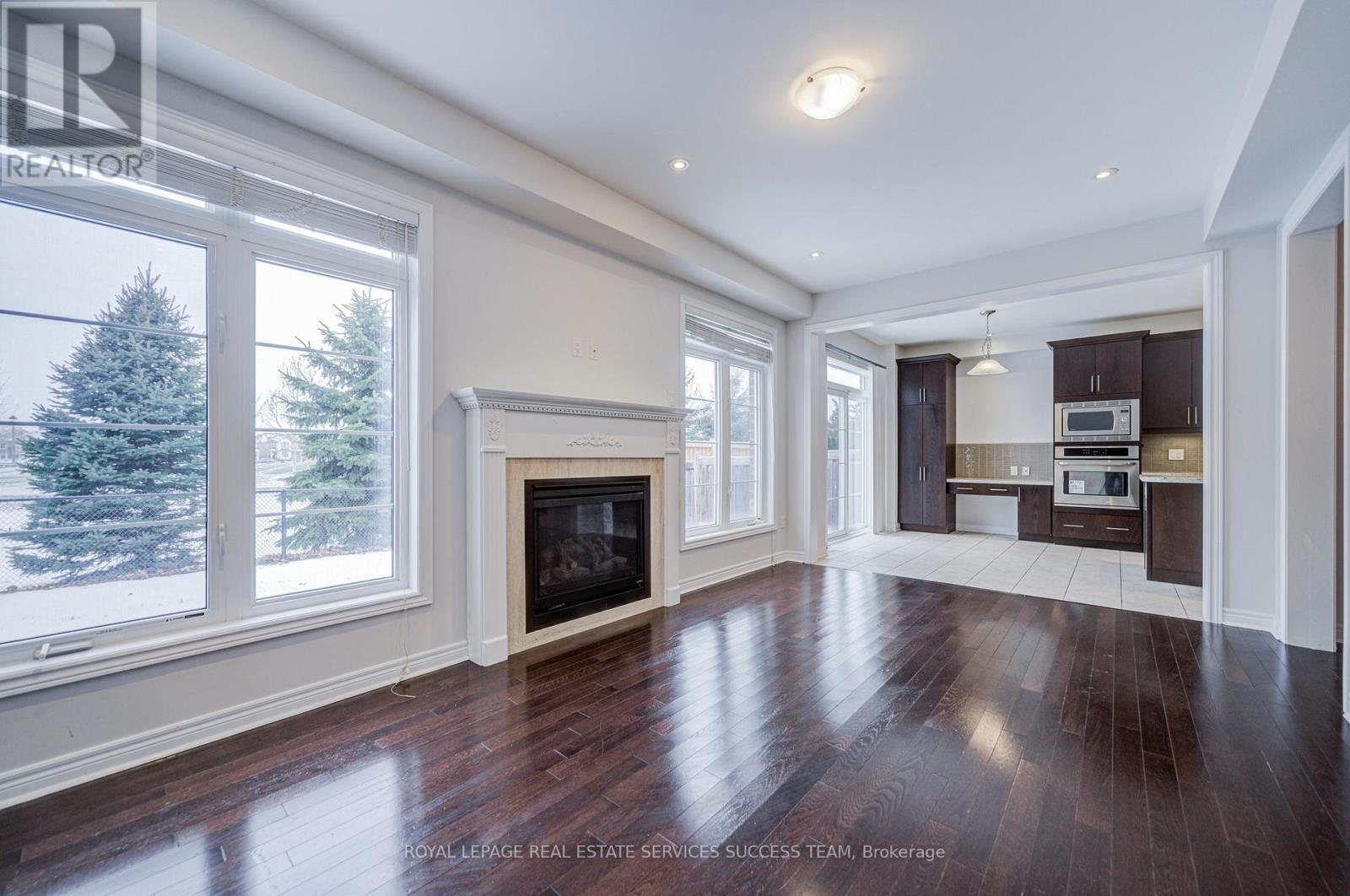 81 Kaitting Trail, Oakville, Ontario L6M 0T6 - Photo 17 - W12603312