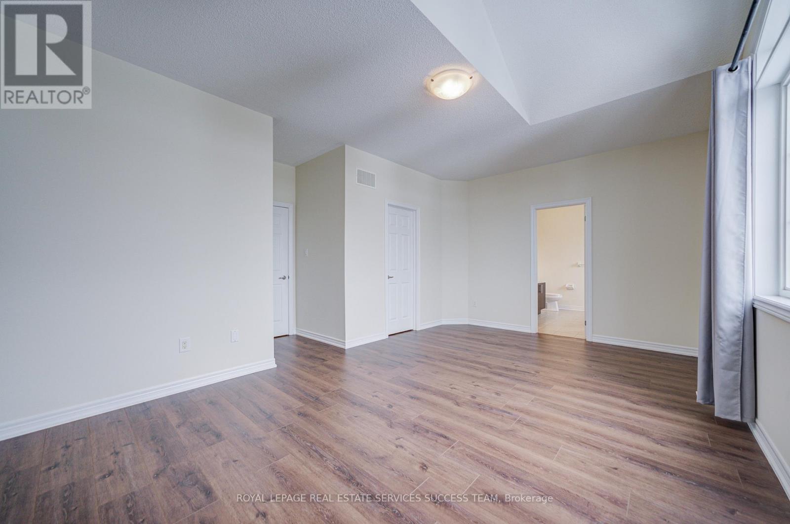 81 Kaitting Trail, Oakville, Ontario L6M 0T6 - Photo 20 - W12603312