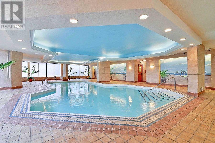 2413 - 633 Bay Street, Toronto, Ontario  M5G 2G4 - Photo 18 - C12601516