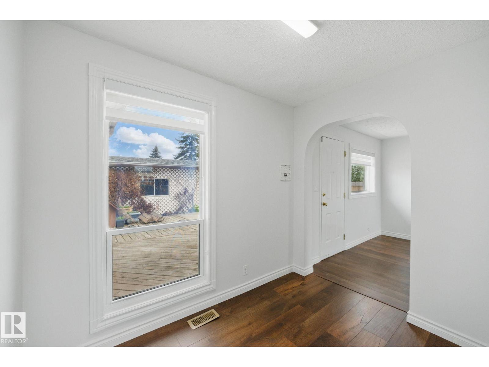 13316 136 Av Nw, Edmonton, Alberta  T5L 4B3 - Photo 13 - E4467640