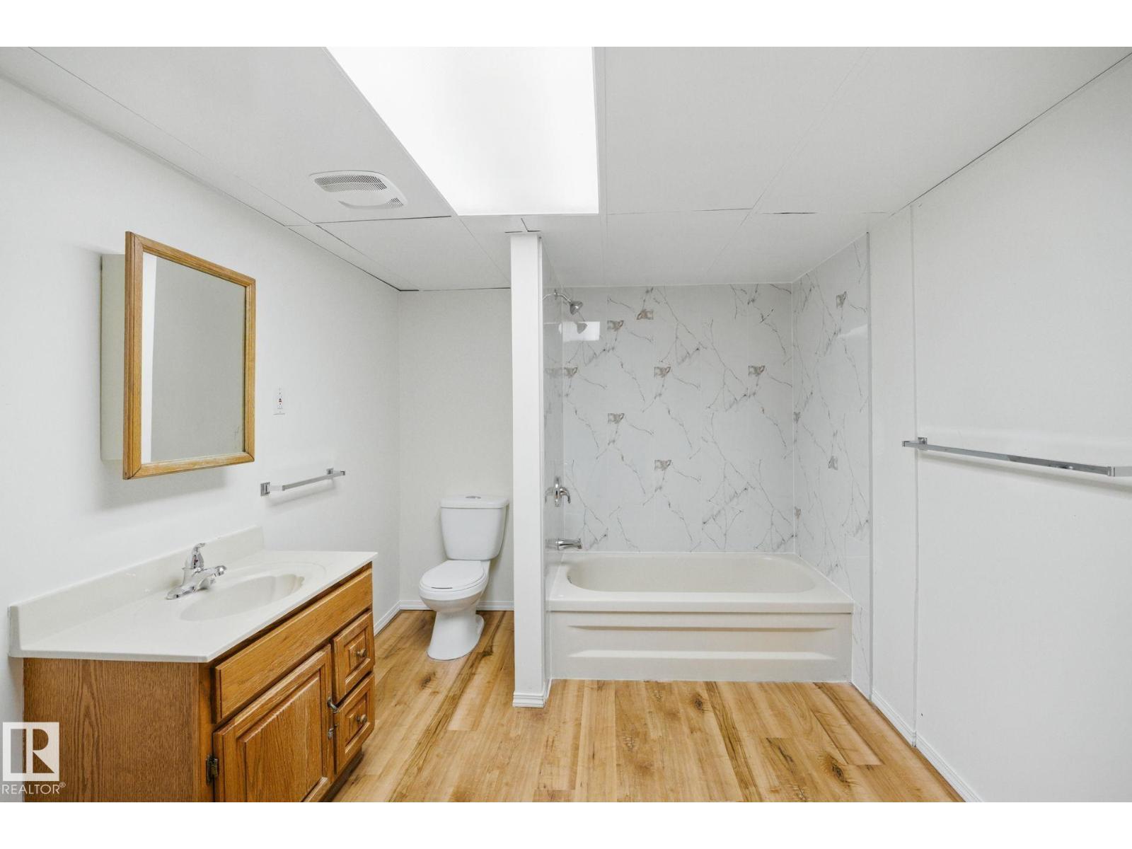 13316 136 Av Nw, Edmonton, Alberta  T5L 4B3 - Photo 28 - E4467640