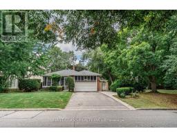 81 HILLCREST AVENUE, Toronto, Ontario