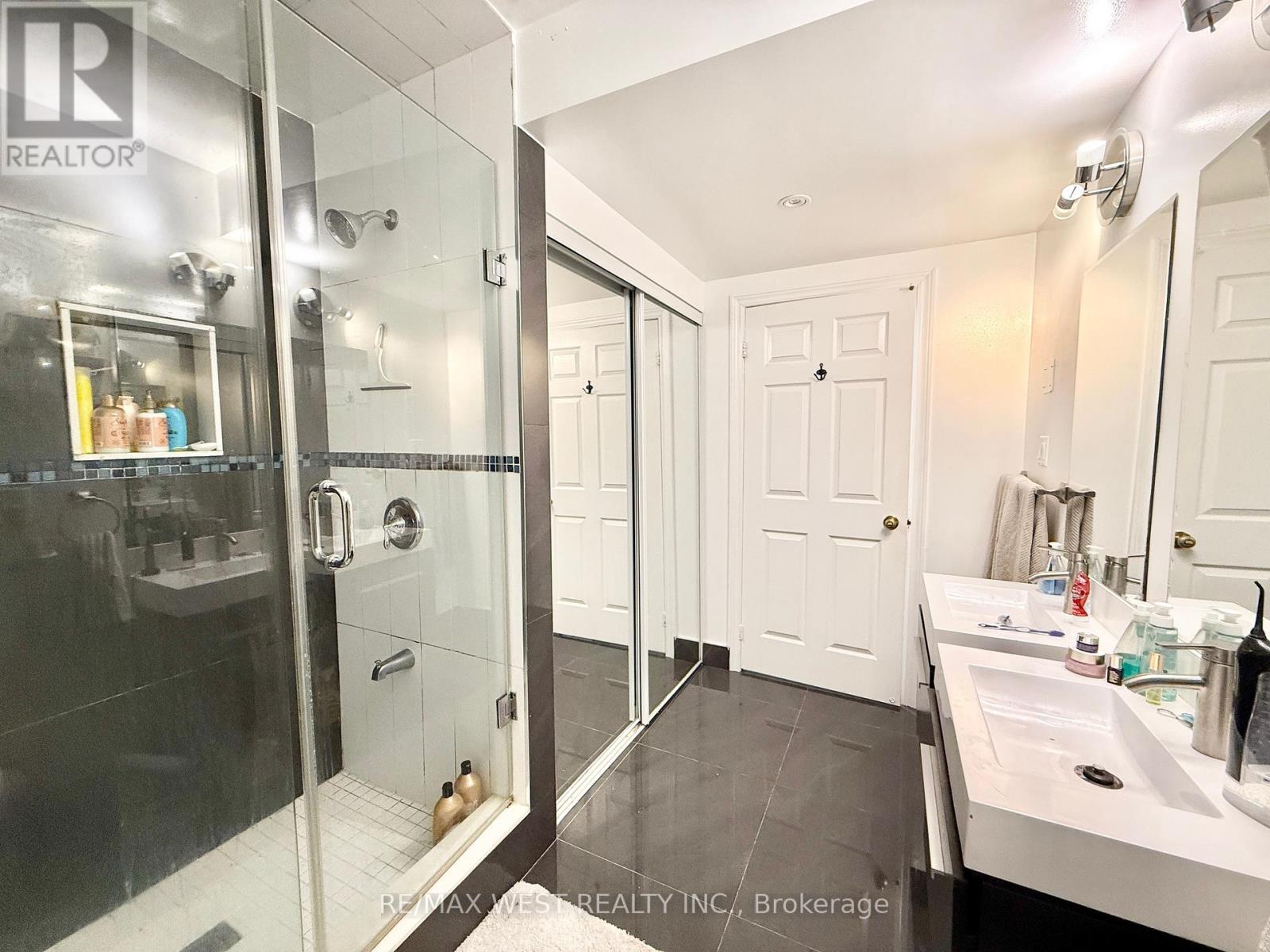 A - 536 College Street, Toronto, Ontario  M6G 1A6 - Photo 15 - C12607930