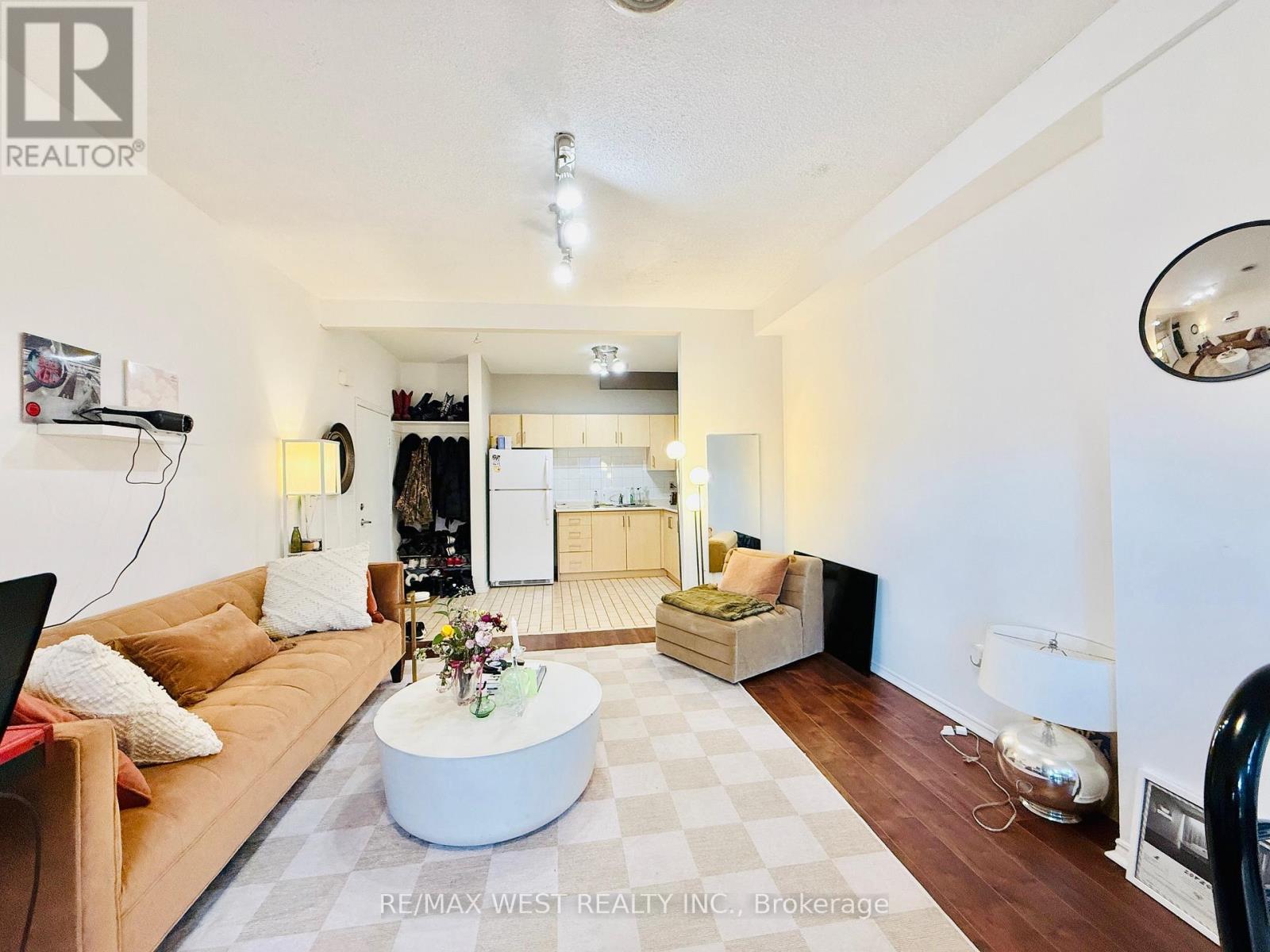 A - 536 College Street, Toronto, Ontario  M6G 1A6 - Photo 5 - C12607930