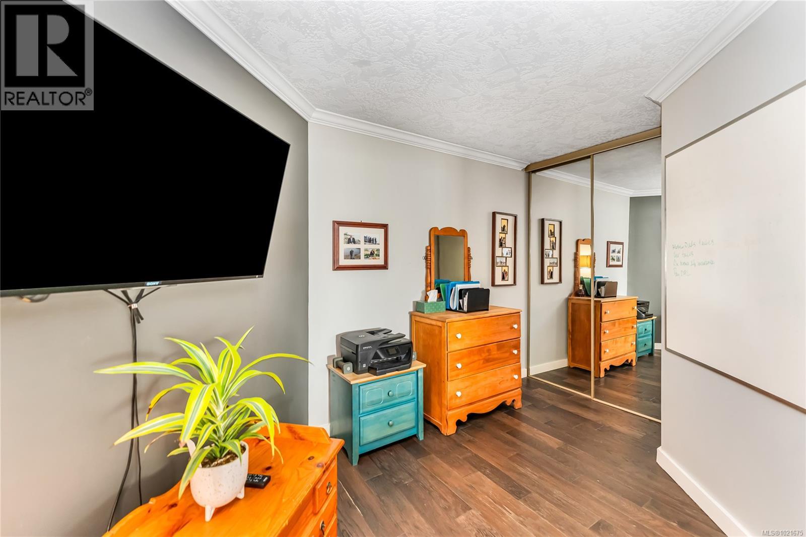 102 40 Gorge Rd W, Saanich, British Columbia V9A 1L8 - Photo 11 - 1021675