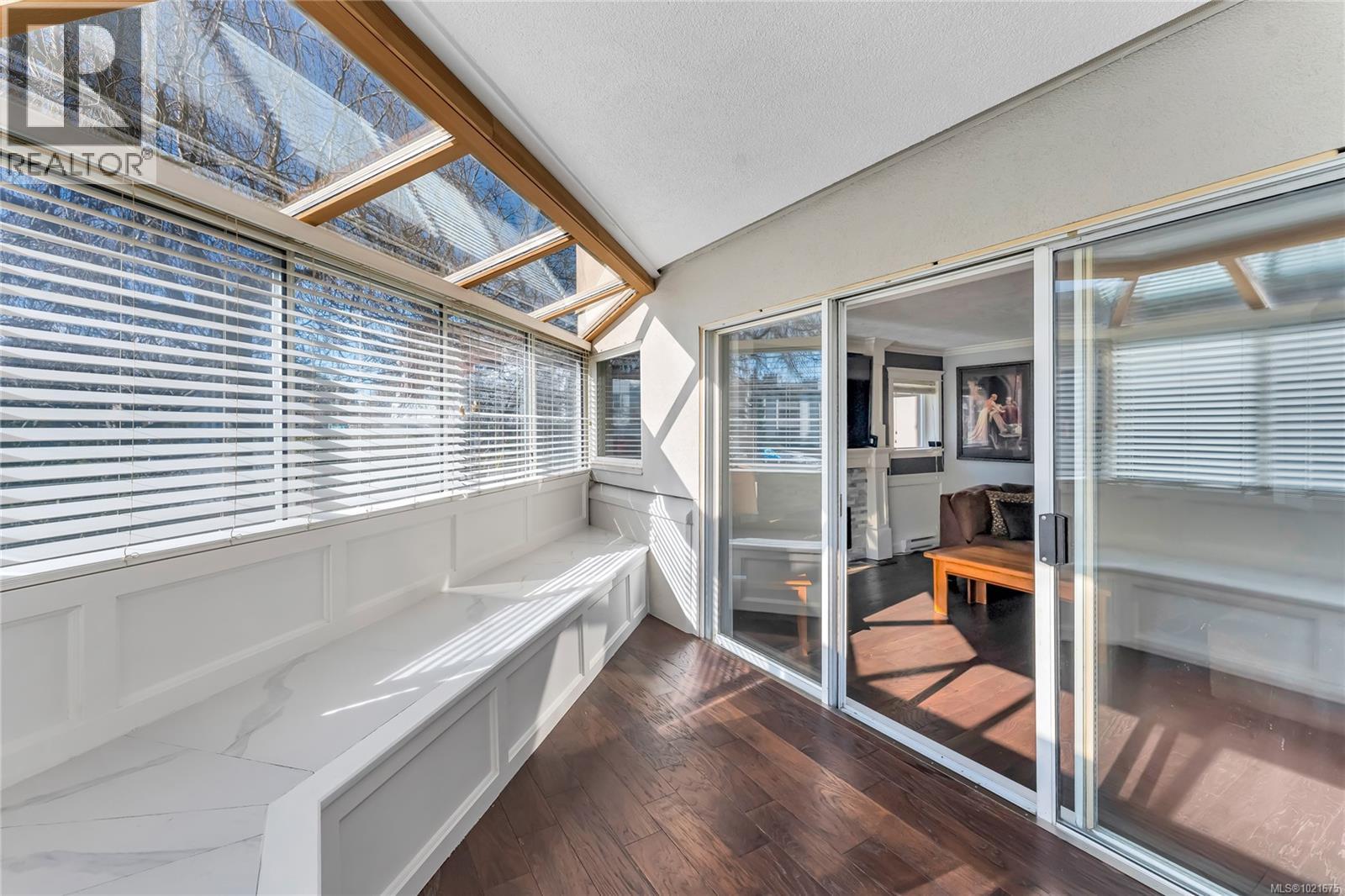 102 40 Gorge Rd W, Saanich, British Columbia V9A 1L8 - Photo 14 - 1021675