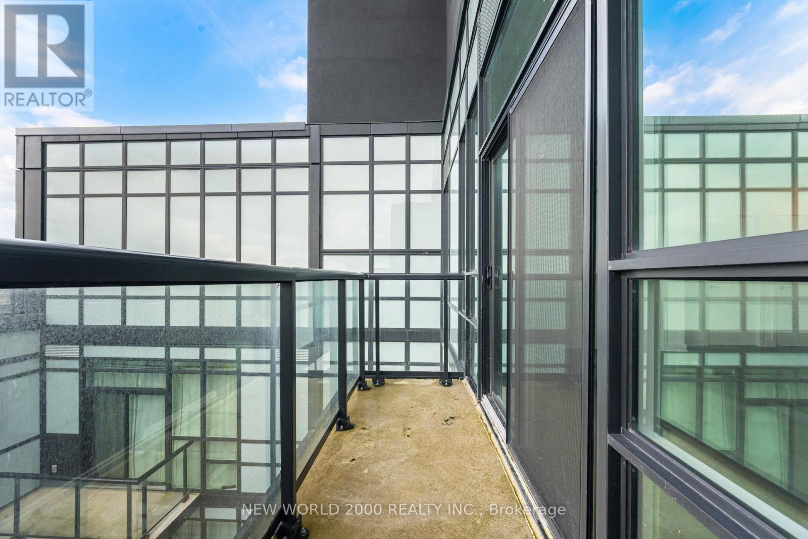 Ph720 - 681 Yonge Street, Barrie, Ontario  L9J 0K1 - Photo 15 - S12607926