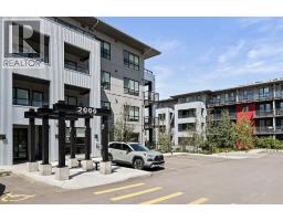 2115, 350 Livingston Common NE Livingston