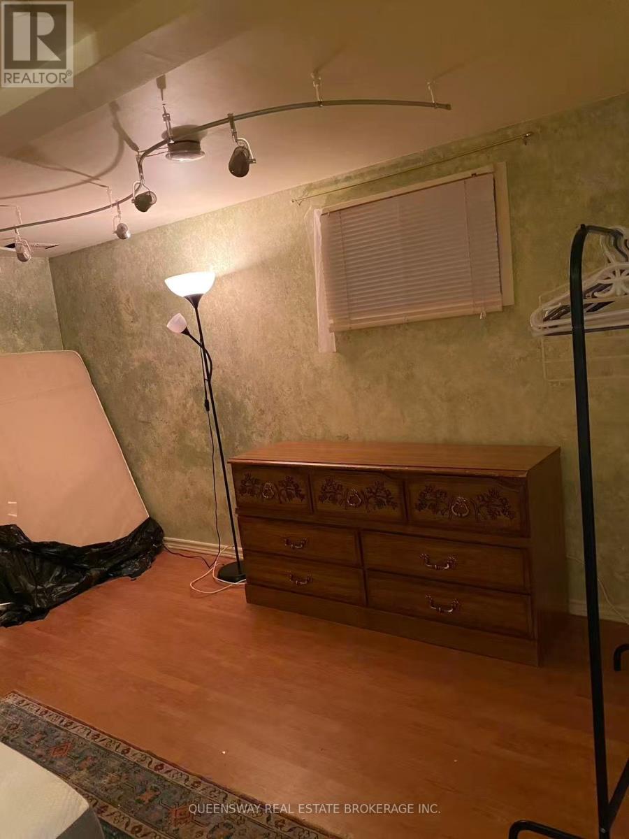 Bsmt - 836 Sammon Avenue, Toronto, Ontario M4C 2E8 - Photo 10 - E12607934