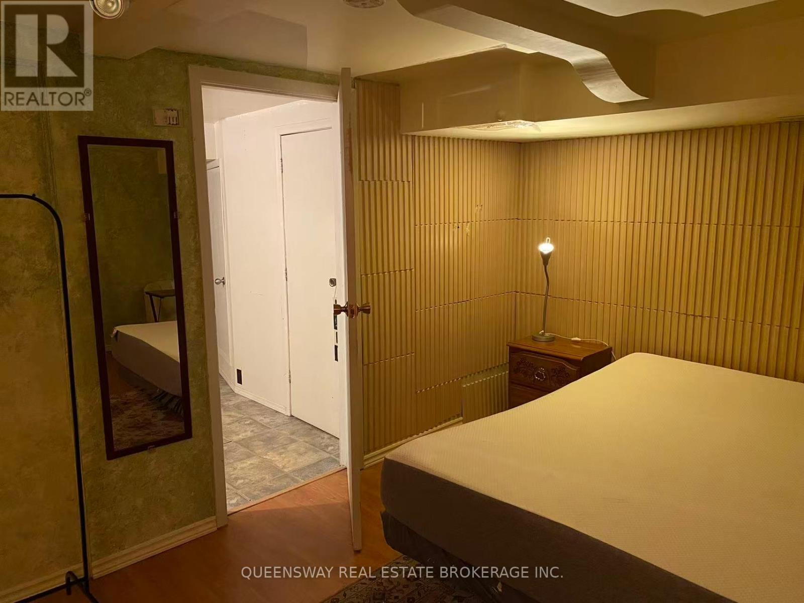 Bsmt - 836 Sammon Avenue, Toronto, Ontario M4C 2E8 - Photo 5 - E12607934