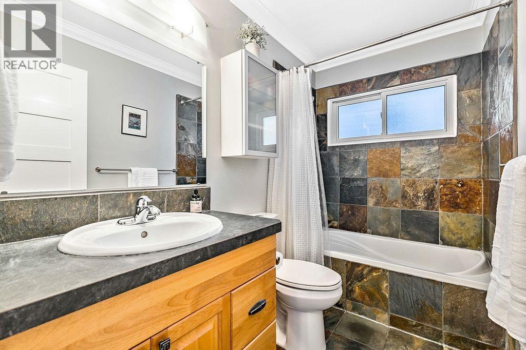 269 Windermere Road Sw, Calgary, Alberta  T3C 3L2 - Photo 28 - A2274197