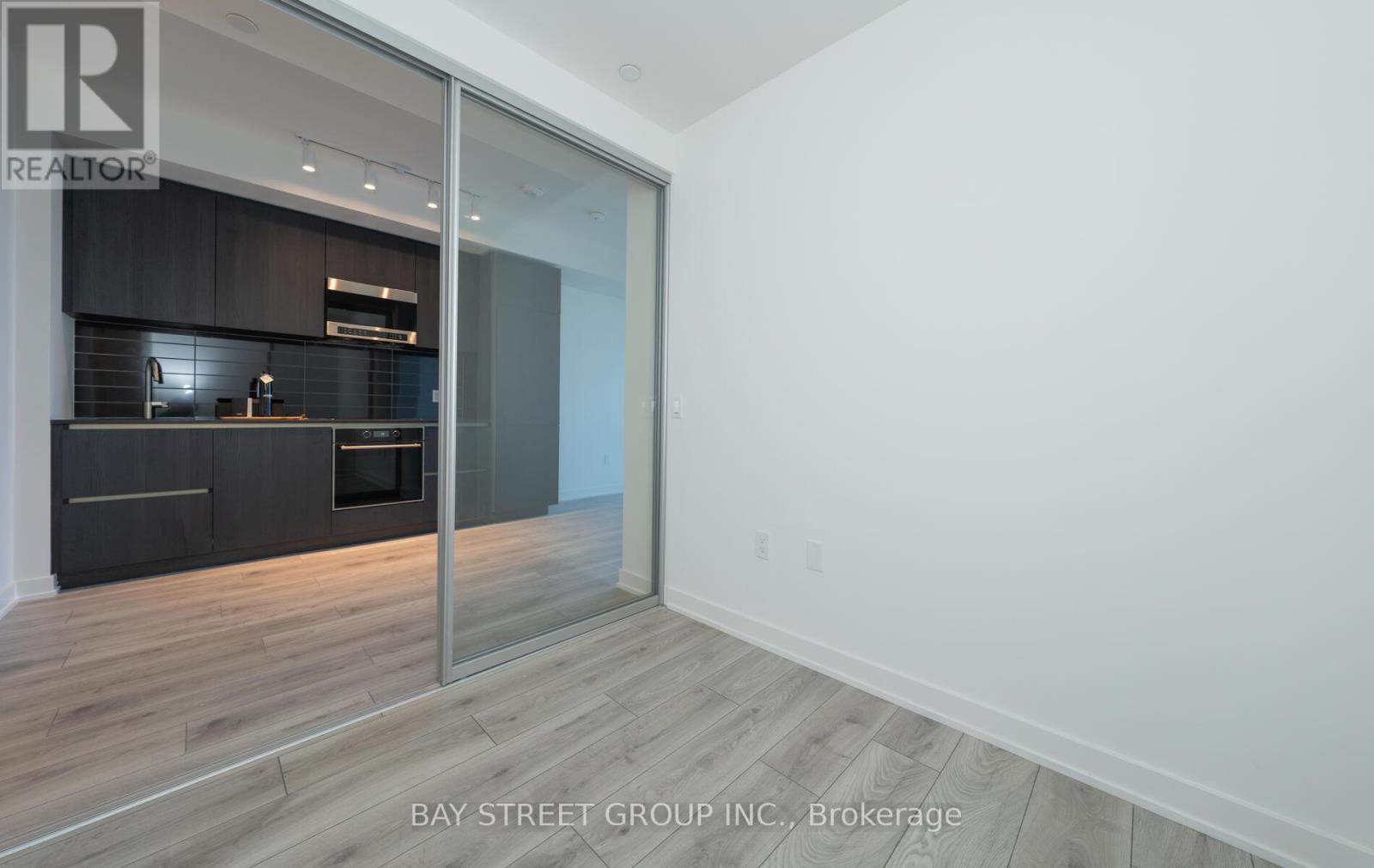 1811 - 110 Broadway Avenue, Toronto, Ontario M4P 1V7 - Photo 14 - C12607936