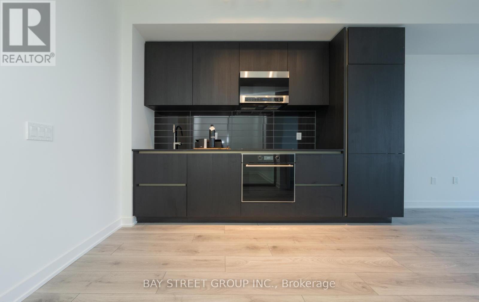 1811 - 110 Broadway Avenue, Toronto, Ontario M4P 1V7 - Photo 9 - C12607936