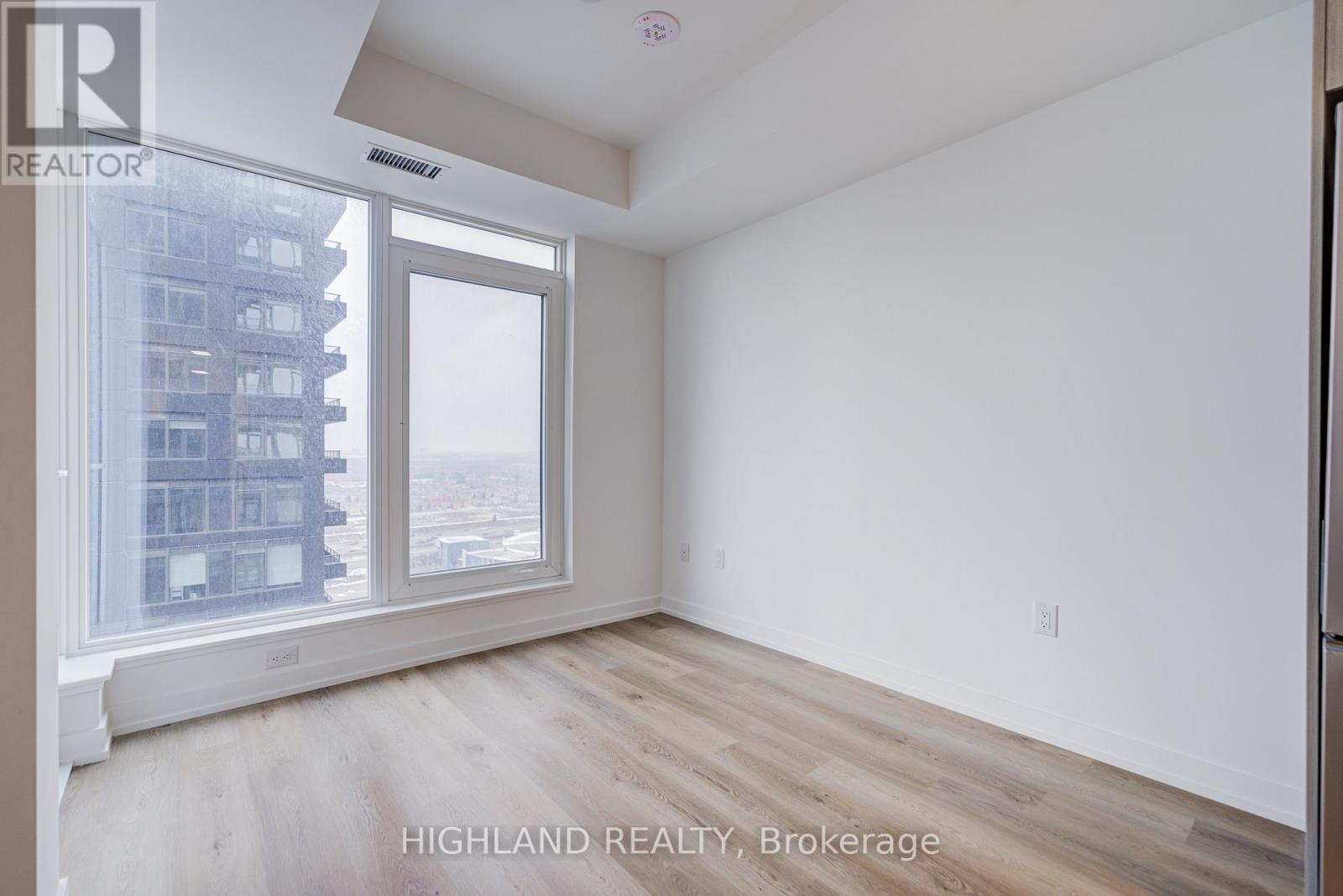 2111 - 395 Square One Drive, Mississauga, Ontario  L5B 0P6 - Photo 10 - W12570534