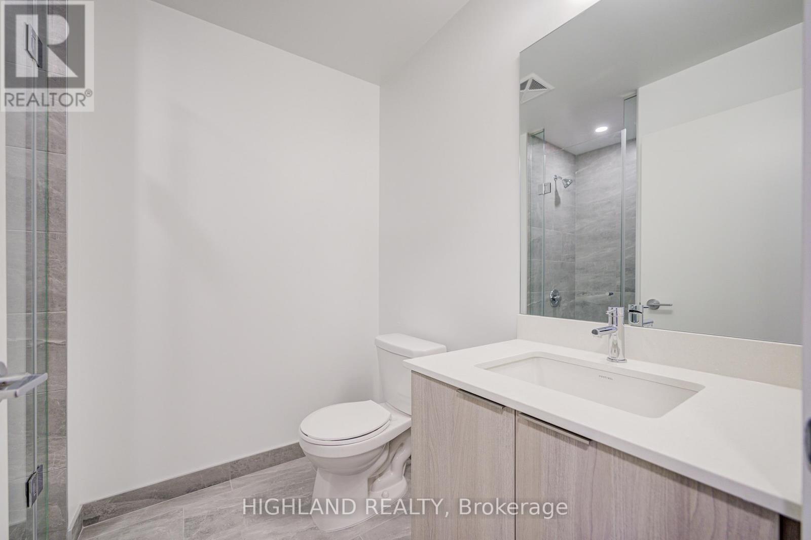 2111 - 395 Square One Drive, Mississauga, Ontario  L5B 0P6 - Photo 5 - W12570534