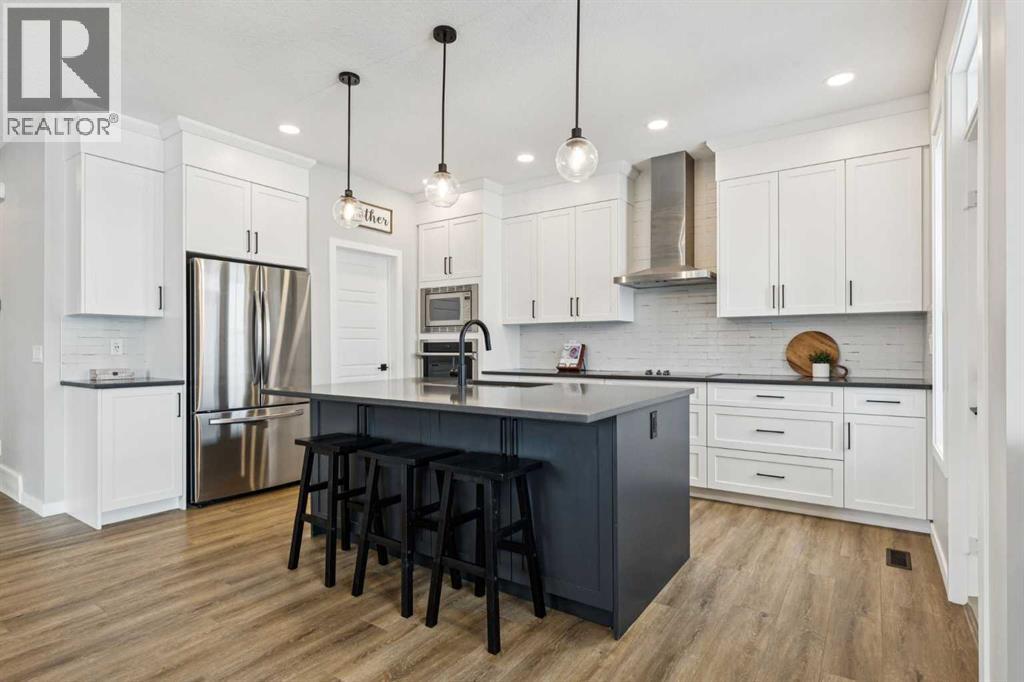 103 Saddlebred Link, Cochrane, Alberta  T4C 3B6 - Photo 2 - A2271939