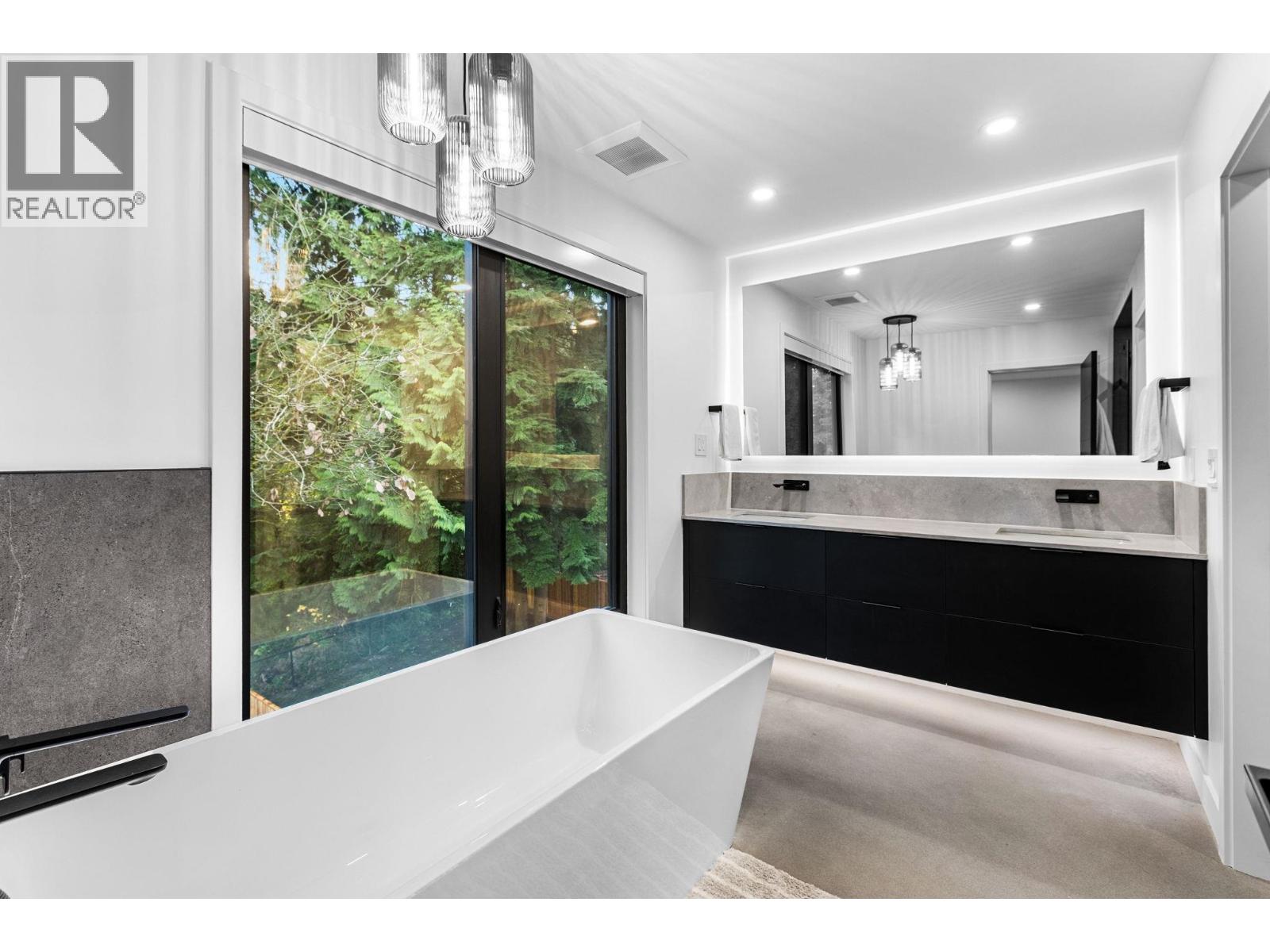 990 Seaforth Way, Port Moody, British Columbia  V3H 1P3 - Photo 22 - R3072617