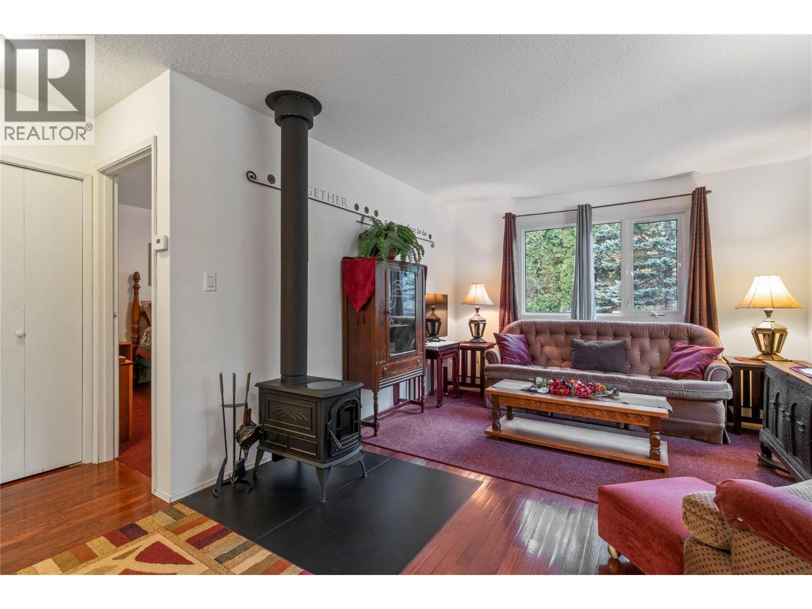 4690 44 Avenue Nw, Salmon Arm, British Columbia  V1E 3A7 - Photo 7 - 10370499