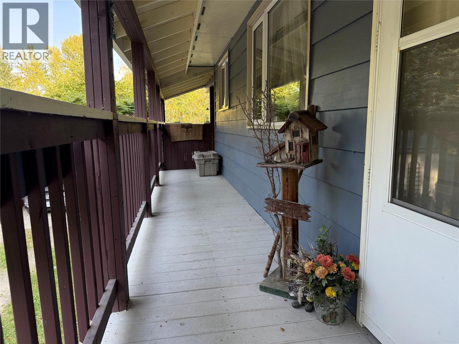 4690 44 Avenue Nw, Salmon Arm, British Columbia  V1E 3A7 - Photo 4 - 10370499