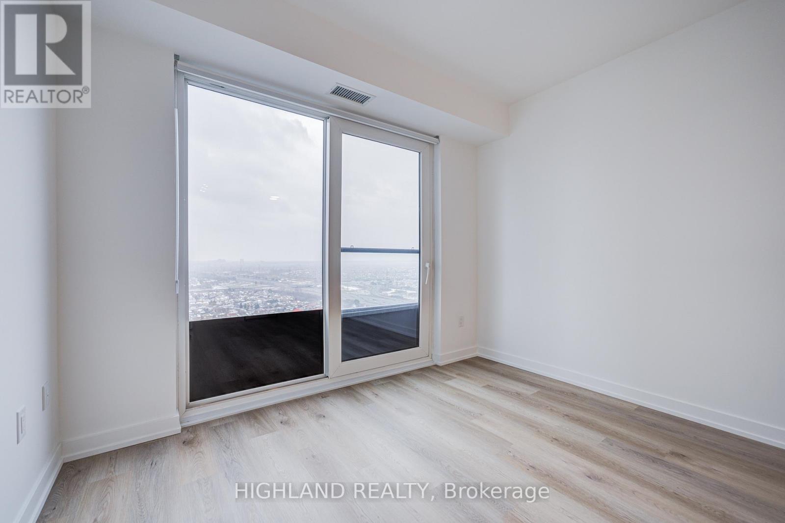 2609 - 395 Square One Drive, Mississauga, Ontario  L5B 0P6 - Photo 15 - W12588986