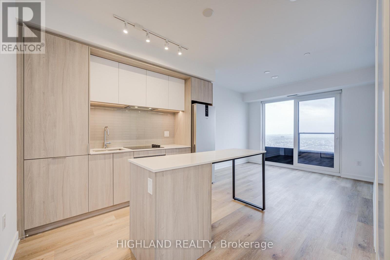 2609 - 395 Square One Drive, Mississauga, Ontario  L5B 0P6 - Photo 7 - W12588986