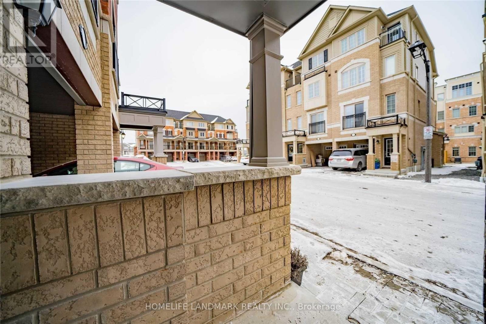 411 - 2218 Chevron Prince Path, Oshawa, Ontario  L1L 0H4 - Photo 2 - E12607956