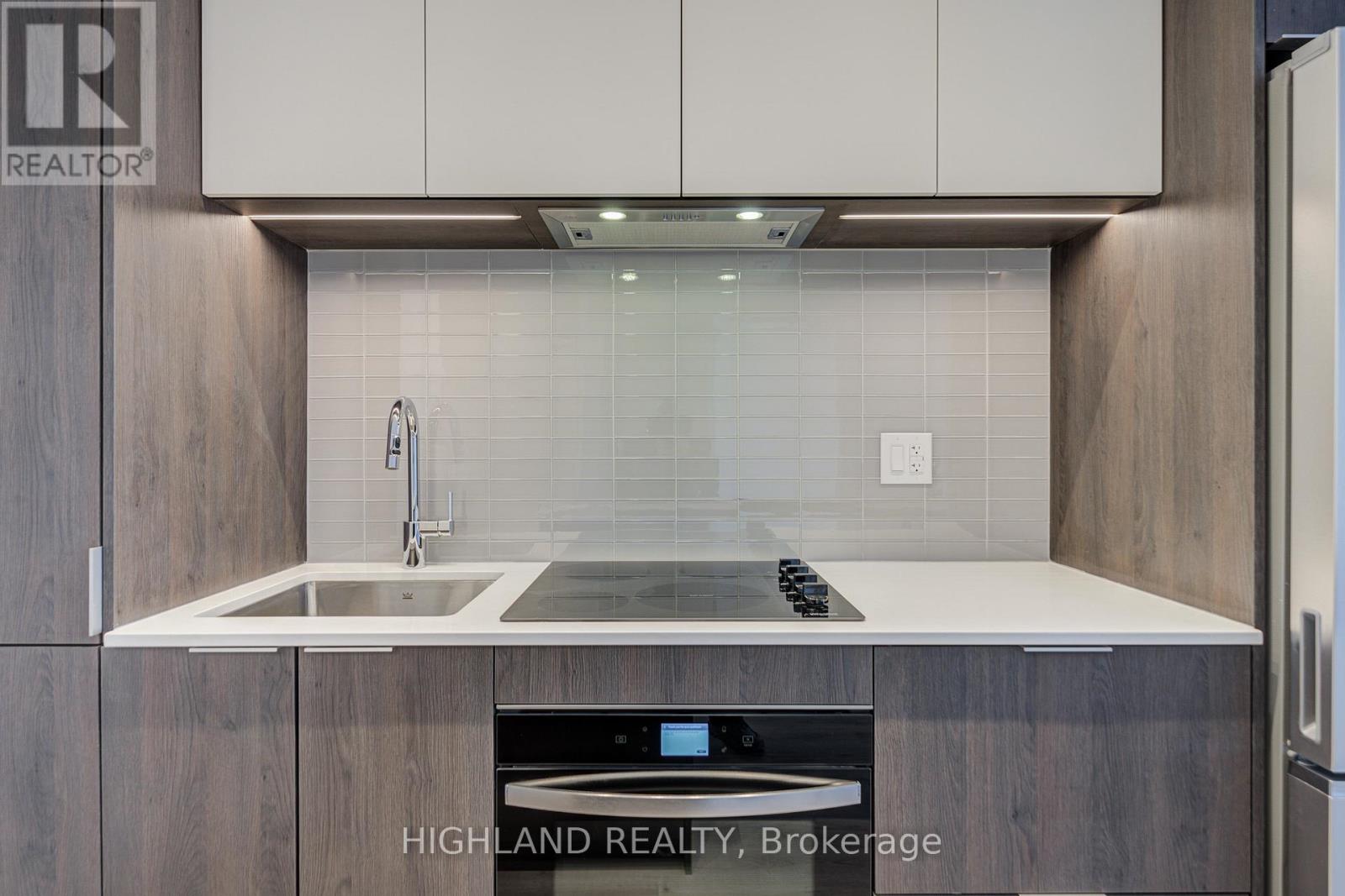 3109 - 395 Square One Drive, Mississauga, Ontario  L5B 0P6 - Photo 11 - W12606846