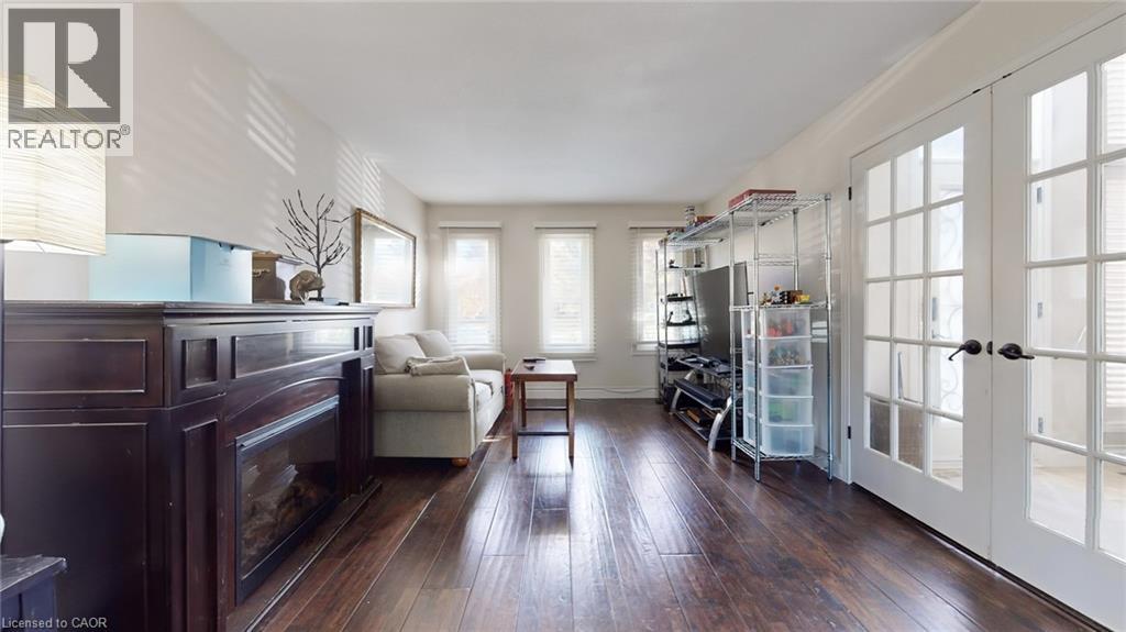 16 Mollison Court, Guelph, Ontario  N1C 1A7 - Photo 5 - 40782032