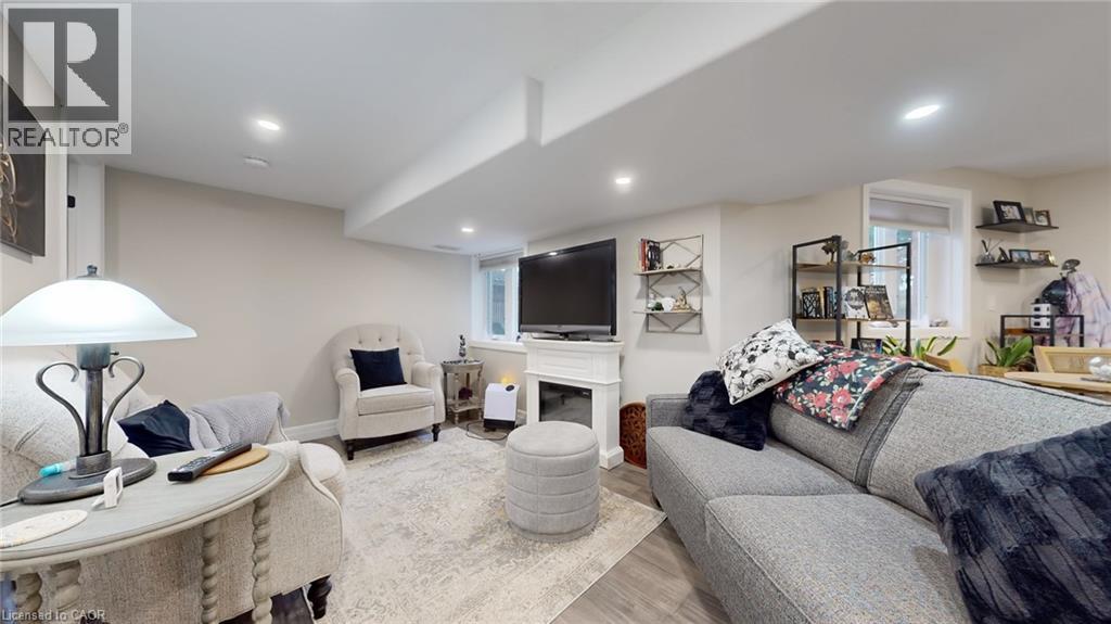 16 Mollison Court, Guelph, Ontario  N1C 1A7 - Photo 23 - 40782032