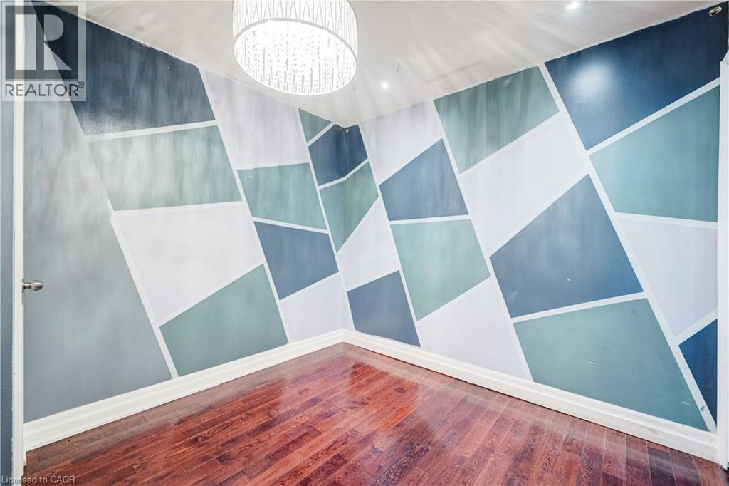 61 Clarence Street, Brampton, Ontario L6W 1S4 - Photo 14 - 40787820