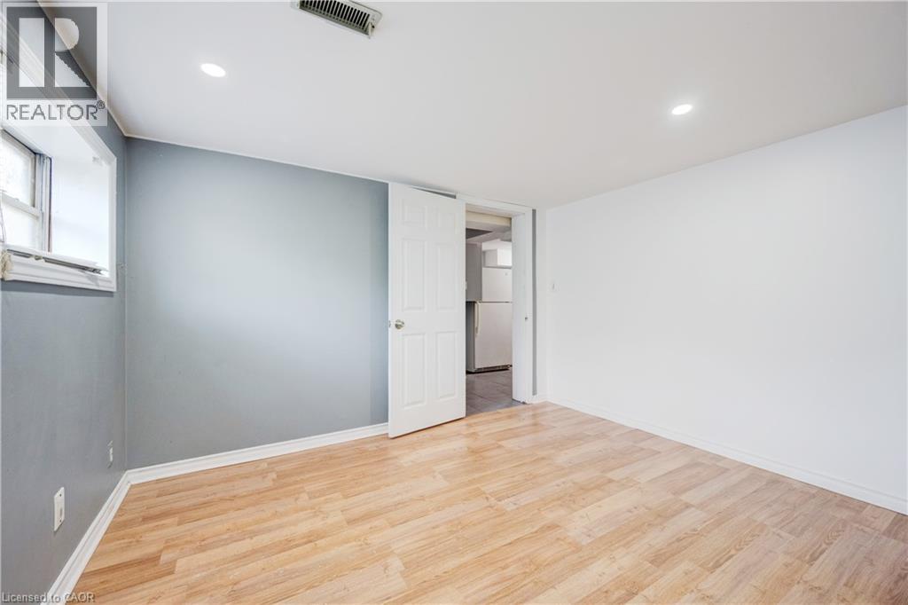 61 Clarence Street, Brampton, Ontario L6W 1S4 - Photo 36 - 40787820