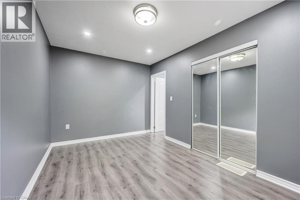 61 Clarence Street, Brampton, Ontario L6W 1S4 - Photo 32 - 40787820