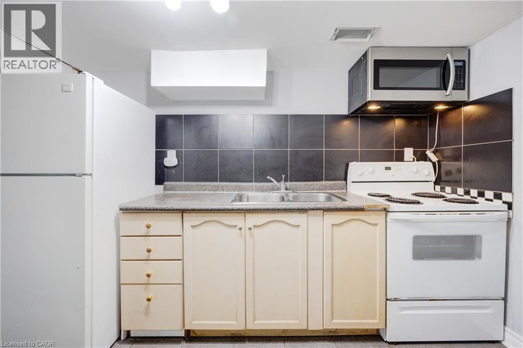 61 Clarence Street, Brampton, Ontario L6W 1S4 - Photo 40 - 40787820