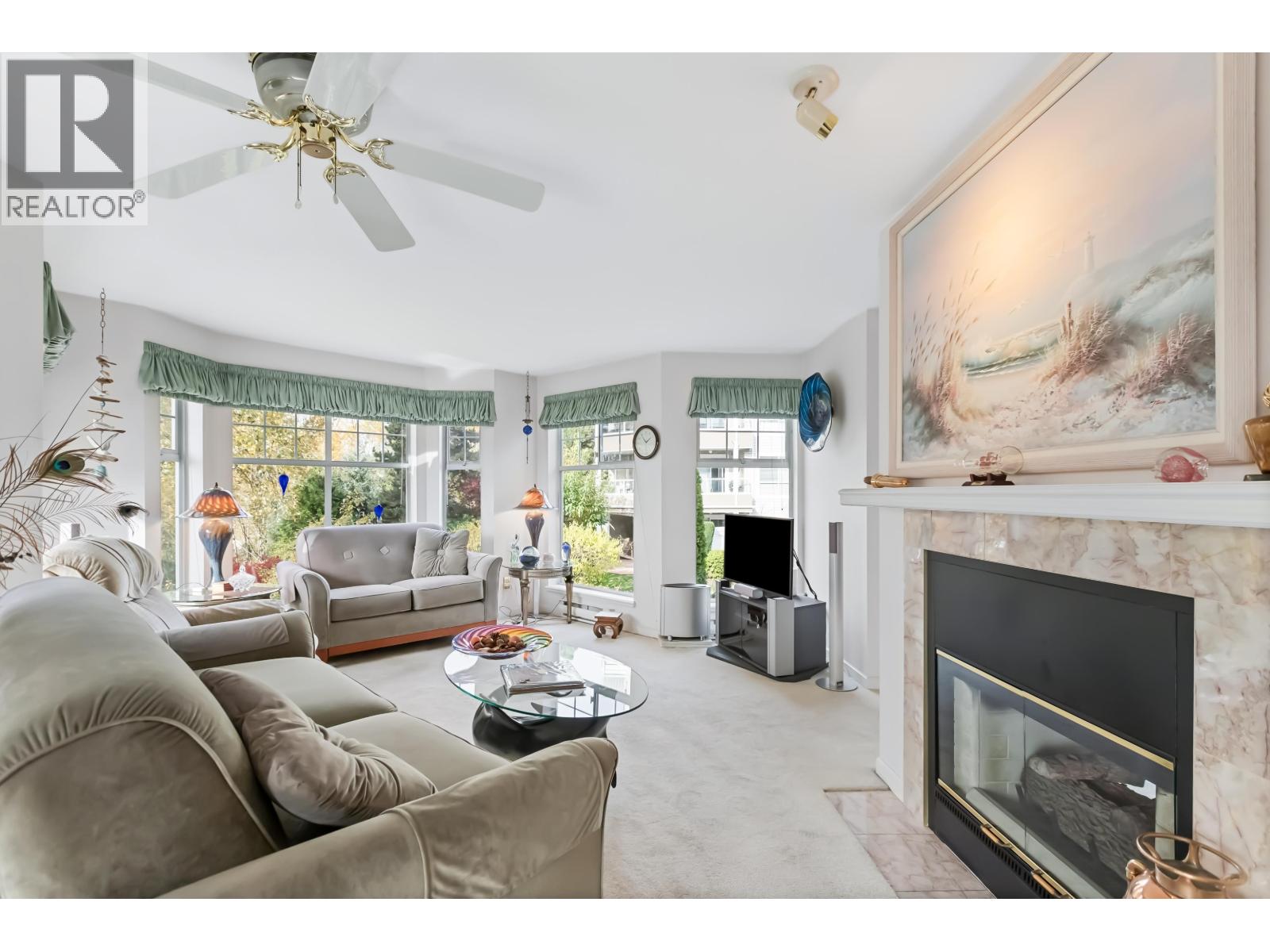 207 11601 227 Street, Maple Ridge, British Columbia  V2X 0J7 - Photo 3 - R3067277