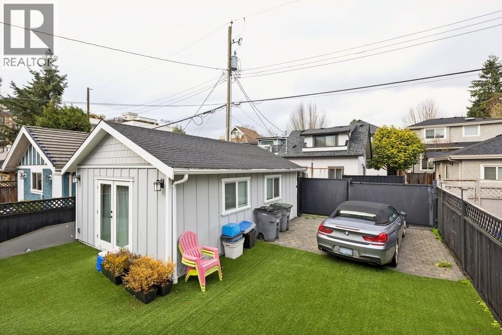 2075 W 48th Avenue, Vancouver, British Columbia  V6M 2P4 - Photo 3 - R3071021