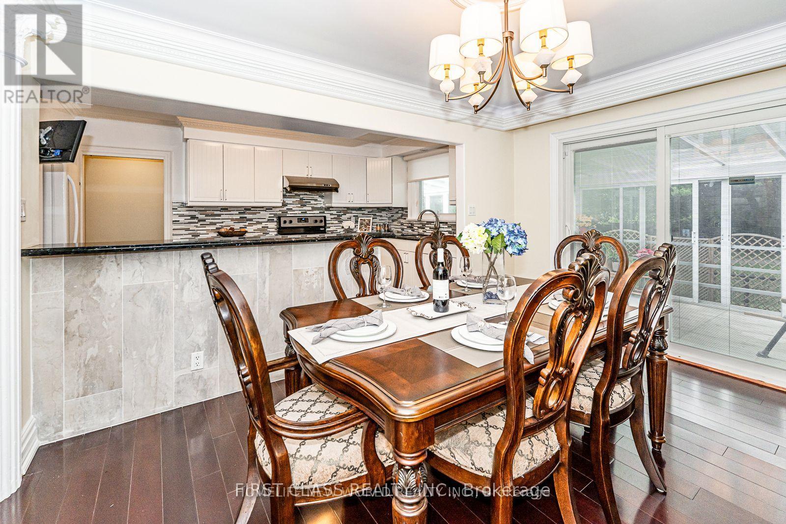 Upper - 81 Hillcrest Avenue, Toronto, Ontario M2N 3N6 - Photo 7 - C12607968