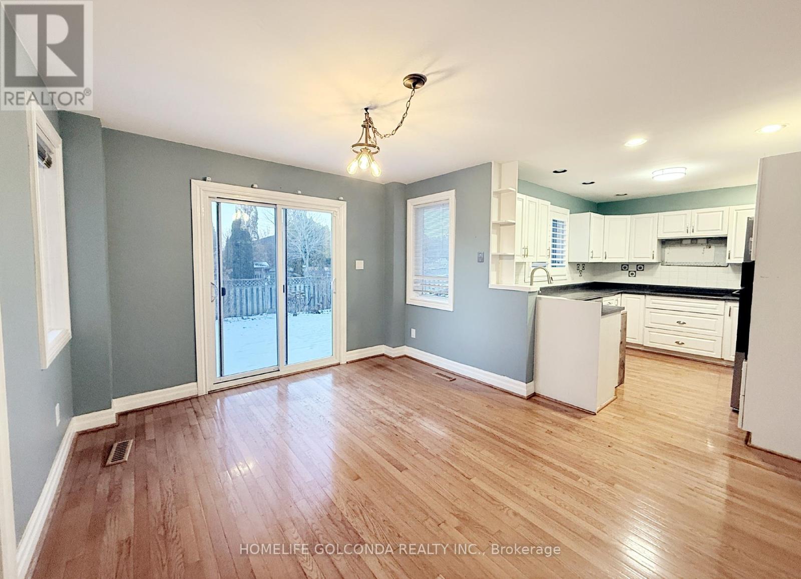 17 Goodwood Drive, Whitby, Ontario  L1N 8K5 - Photo 6 - E12607974