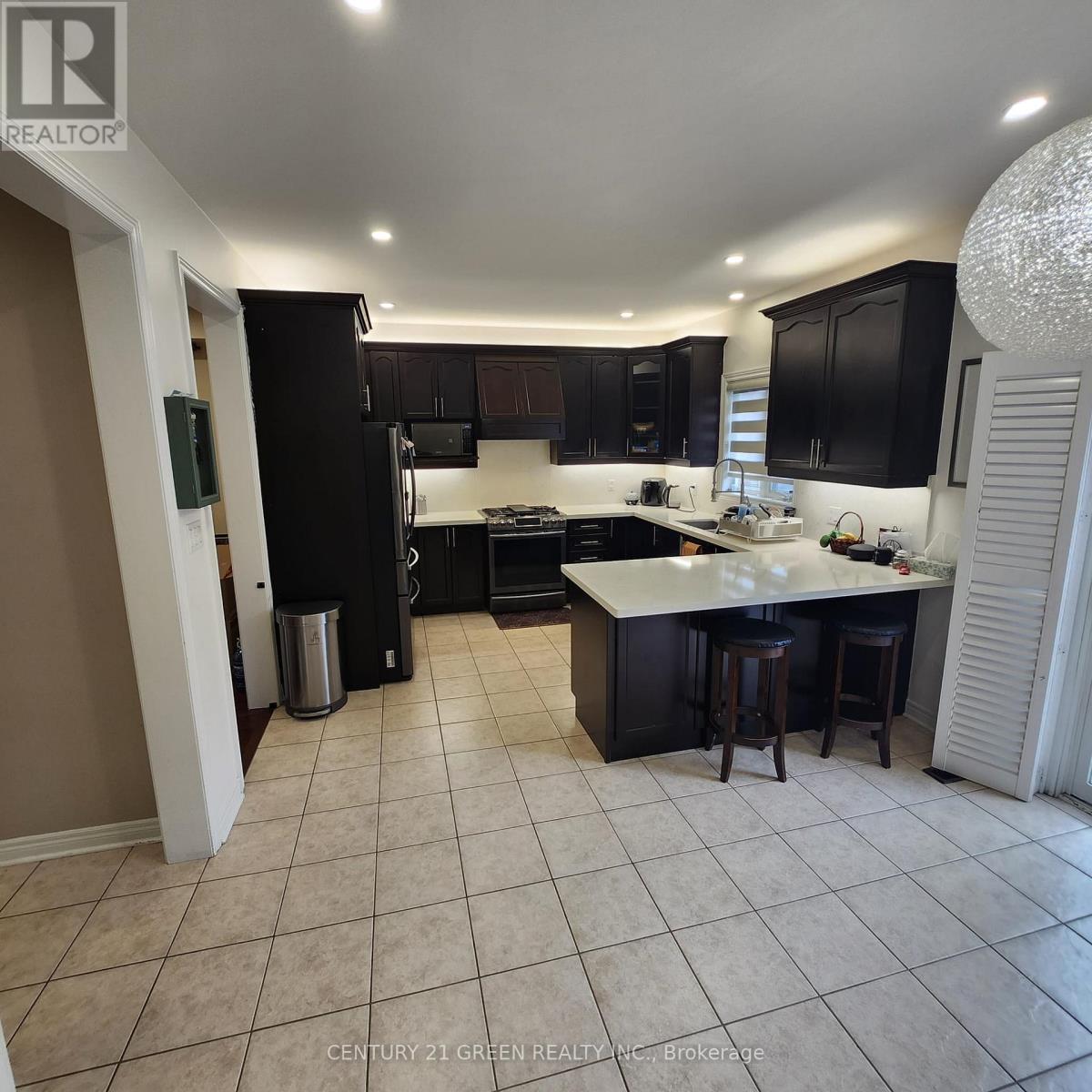 11 Game Creek Crescent, Brampton, Ontario  L7A 0J2 - Photo 6 - W12607984