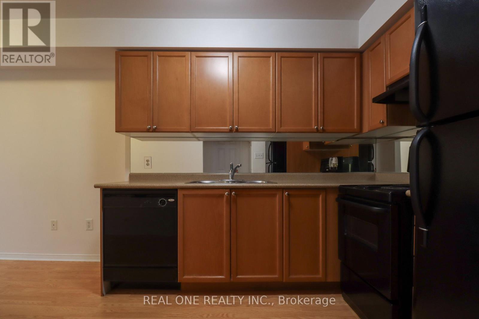 195 - 4975 Southampton Drive, Mississauga, Ontario L5M 7P9 - Photo 10 - W12607994