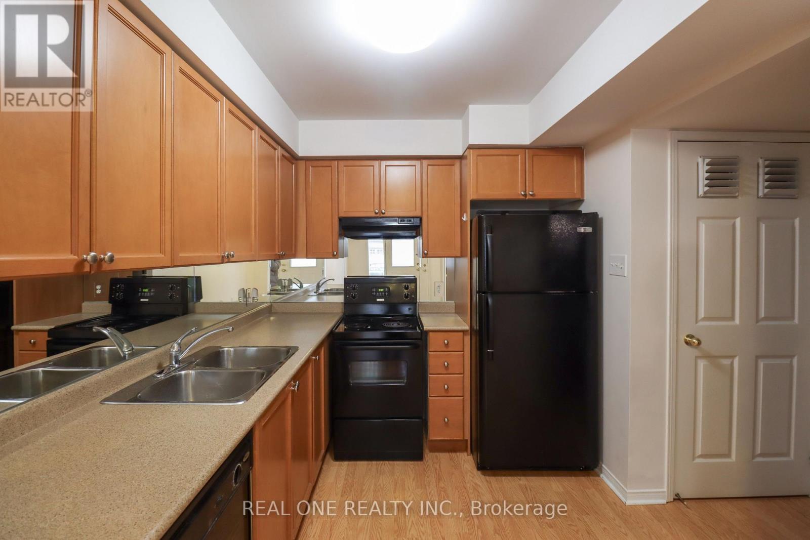 195 - 4975 Southampton Drive, Mississauga, Ontario L5M 7P9 - Photo 8 - W12607994