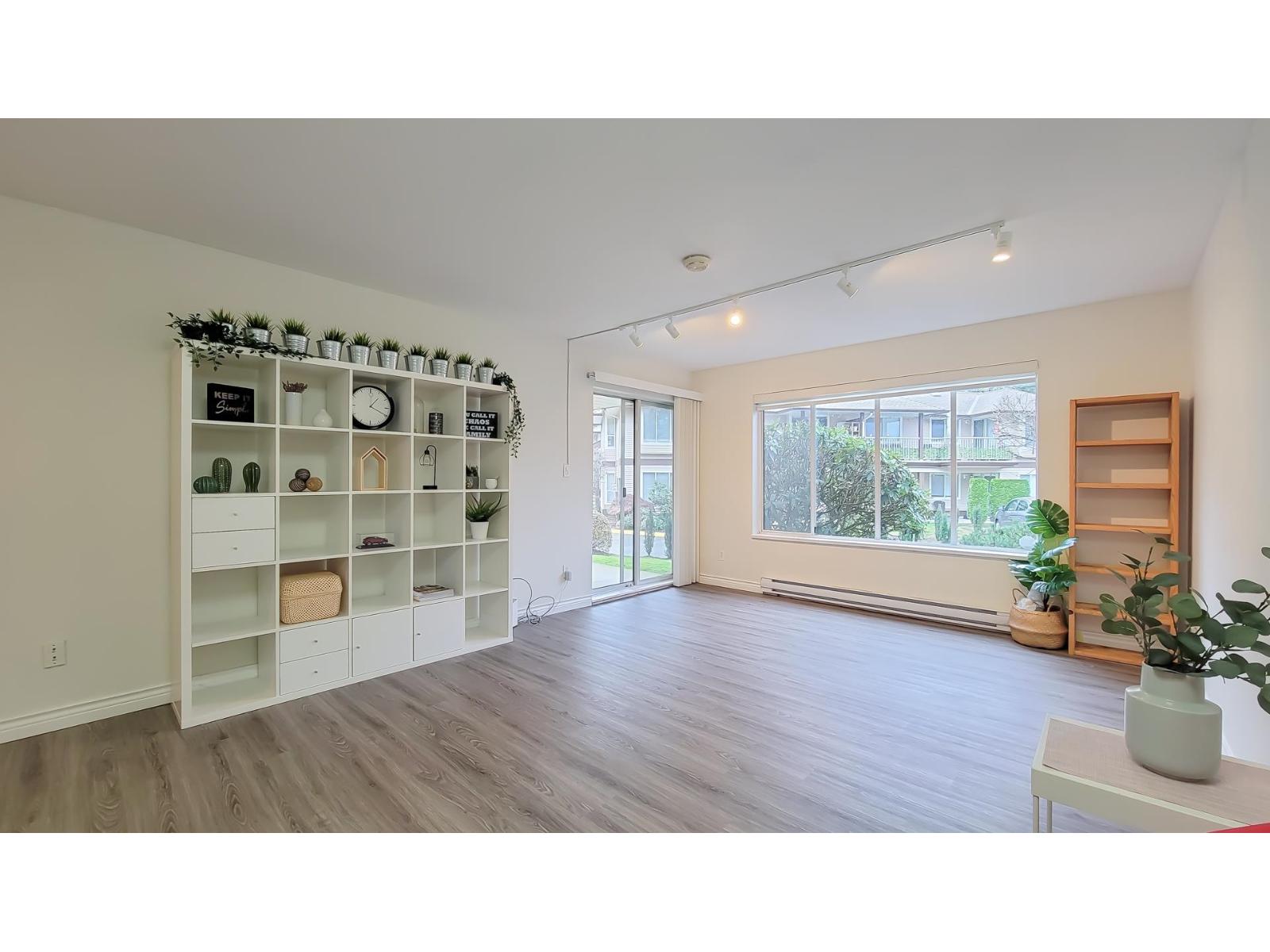 1103 1750 Mckenzie Road, Abbotsford, British Columbia  V2S 7B7 - Photo 2 - R3071885