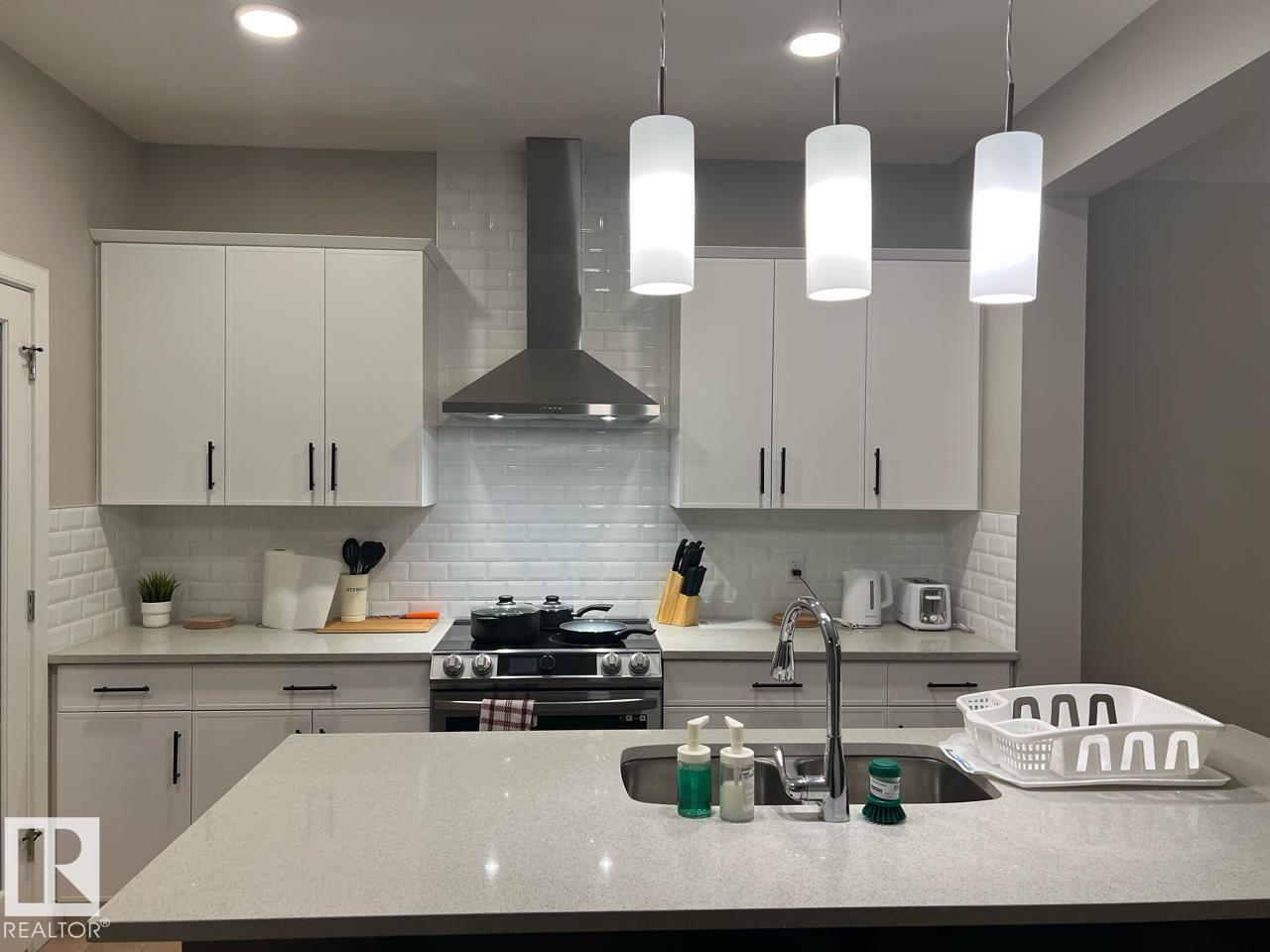 9474 Pear Cres Cr Sw, Edmonton, Alberta  T6X 2Z6 - Photo 3 - E4467647