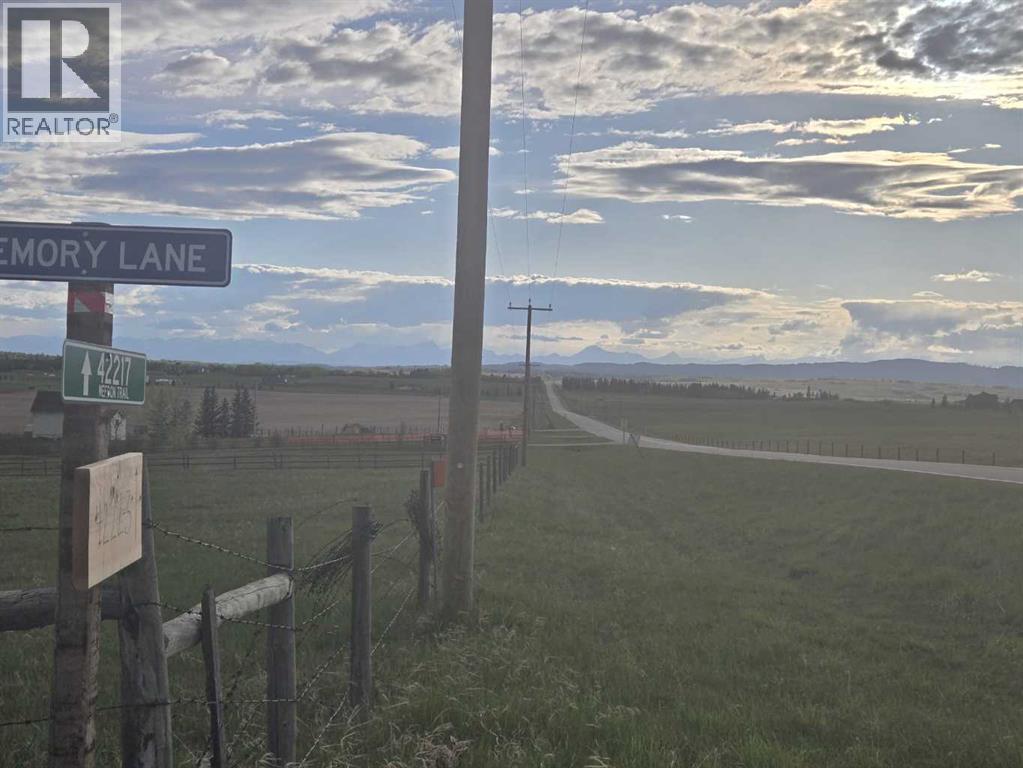 42229 Weedon Trail, Rural Rocky View County, Alberta  T4C 3A2 - Photo 12 - A2270949