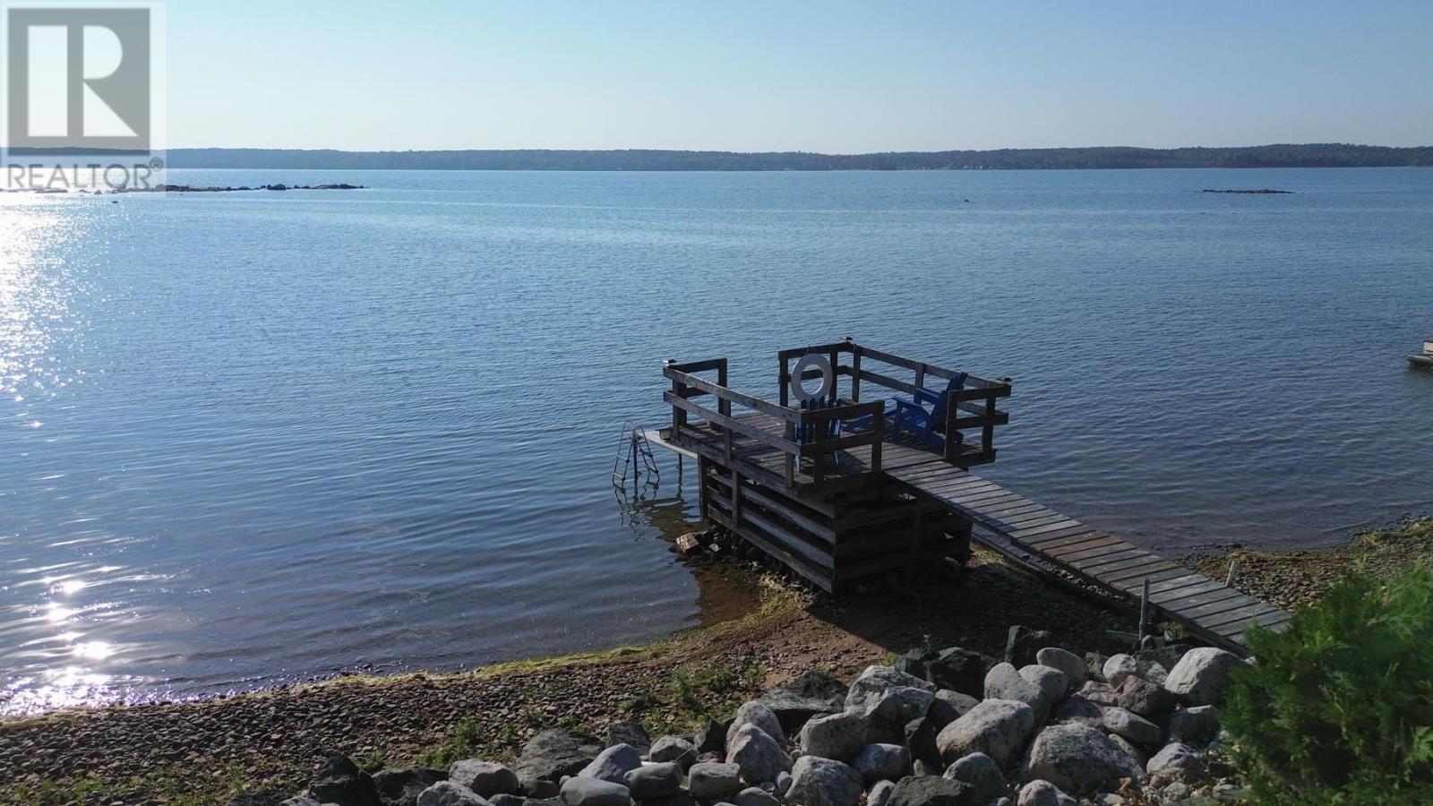 647b Lakeshore Dr, Tarbutt, Ontario P0R 1E0 - Photo 11 - SM252715